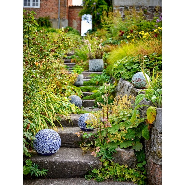 Vrtna okrasna krogla iz terakote Reese – Bloomingville-image-1