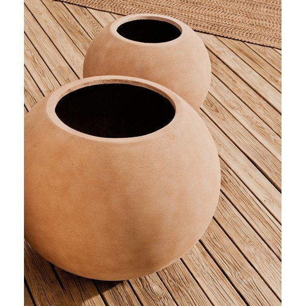 Betonski okrasni cvetlični lonec ø 66 cm Solna – Kave Home-image-2