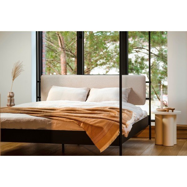 Črna/bež jeklena oblazinjena zakonska postelja z ogrodjem za baldahin z letvenim dnom 200x200 cm Eton – noo.ma-image-2