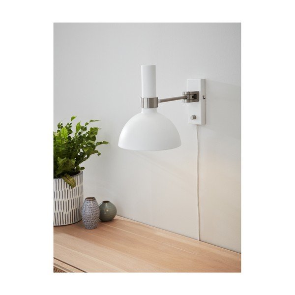 Bela stenska svetilka Markslöjd Larry-image-1