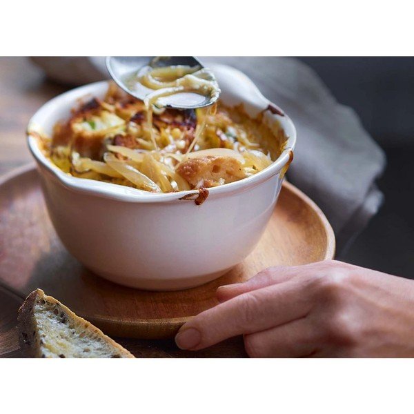 Oranžna keramična skledica 550 ml Ultime – Emile Henry-image-1