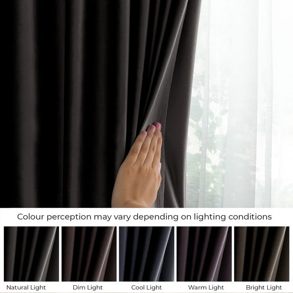 Črna žametna zavesa za delno zatemnitev 140x245 cm Eyelets – Restilo-image-4