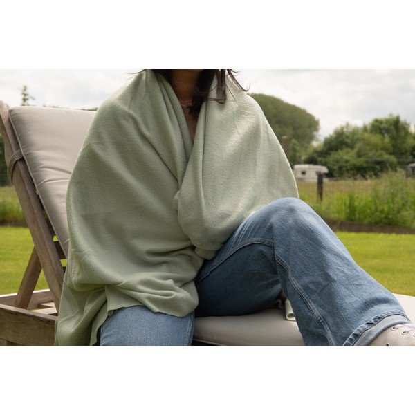 Zelena odeja iz flisa 130x160 cm Riso – Tiseco Home Studio-image-1