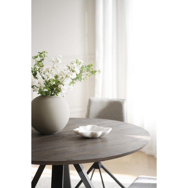 Temno rjava okrogla jedilna miza s hrastovo mizno ploščo ø 130 cm Carradale – Rowico-image-4