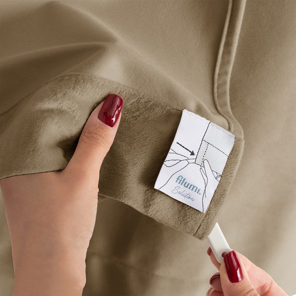 Bež žametna zavesa za delno zatemnitev 265x175 cm Velto – Filumi-image-4