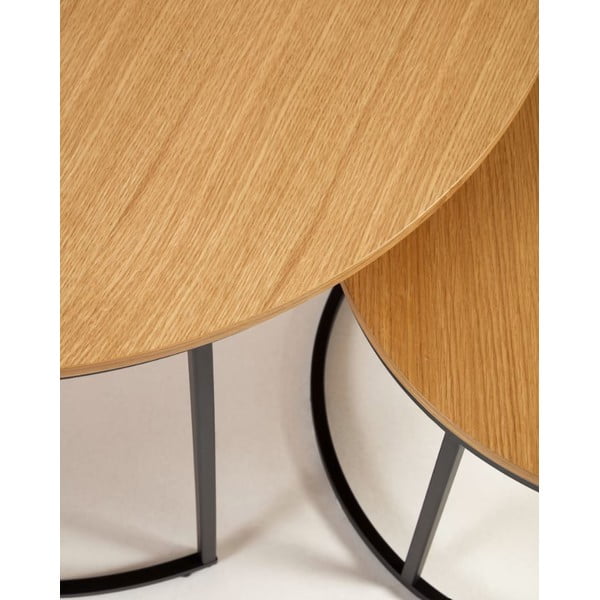 Okrogle mizice v kompletu 2 ks z mizno ploščo v hrastovem dekorju v naravni barvi ø 80 cm Yona – Kave Home-image-3