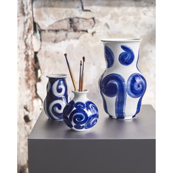 Modra lončena ročno poslikana vaza Tulle – Kähler Design-image-2