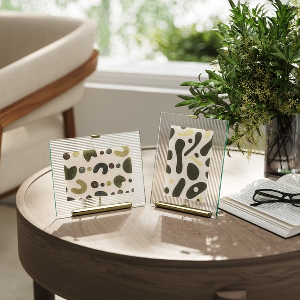 Steklen stoječ okvir v zlati barvi 16x20 cm Flute – Umbra-image-1