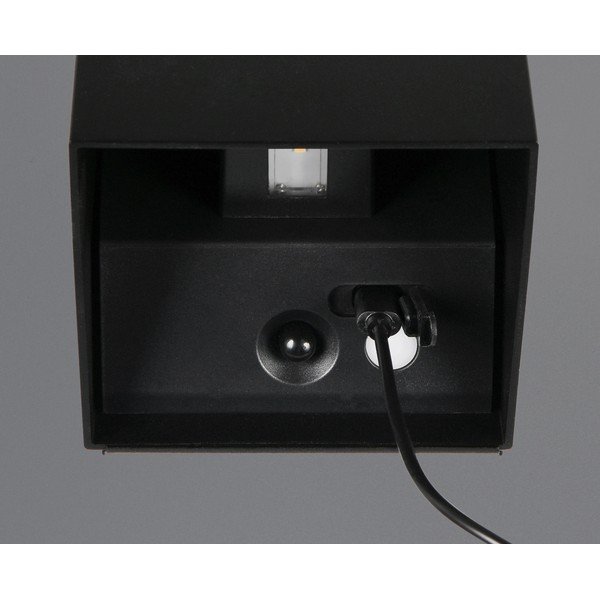 LED stenska zunanja svetilka s senzorjem gibanja na USB (višina 10 cm) Genie – Reality-image-3