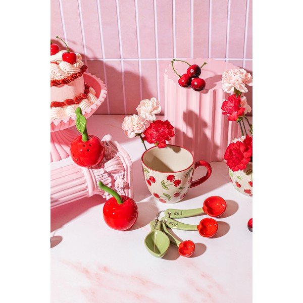 Bež keramična skodelica 250 ml Cherries – Sass & Belle-image-1