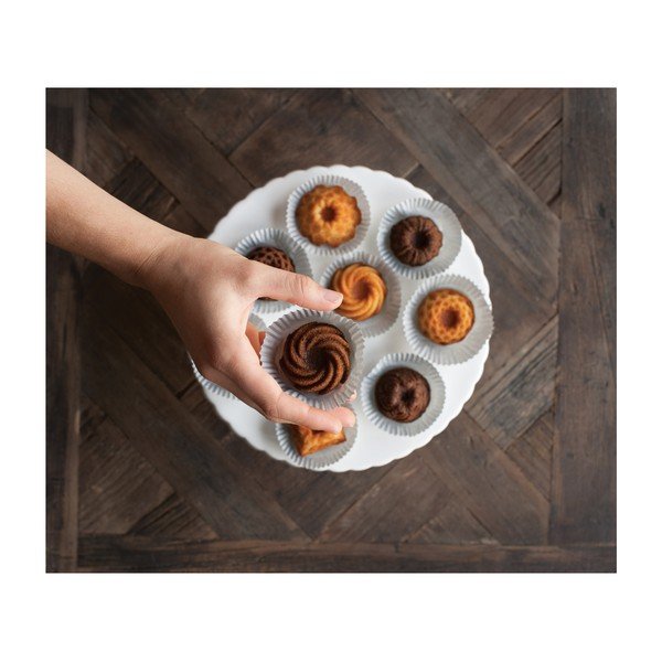 Pekač za 12 mini kolačev v zlati barvi Nordic Ware Minimix , 280 ml-image-2