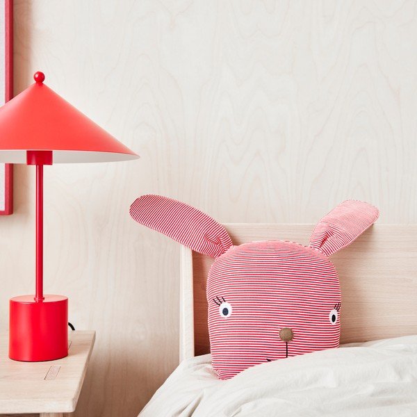 Rdeča kovinska namizna svetilka (višina 50 cm) Kasa – OYOY Living Design-image-1
