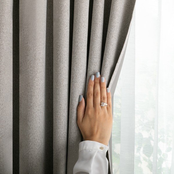Sivorjava zatemnitvena zavesa 140x250 cm Corita – Restilo-image-2