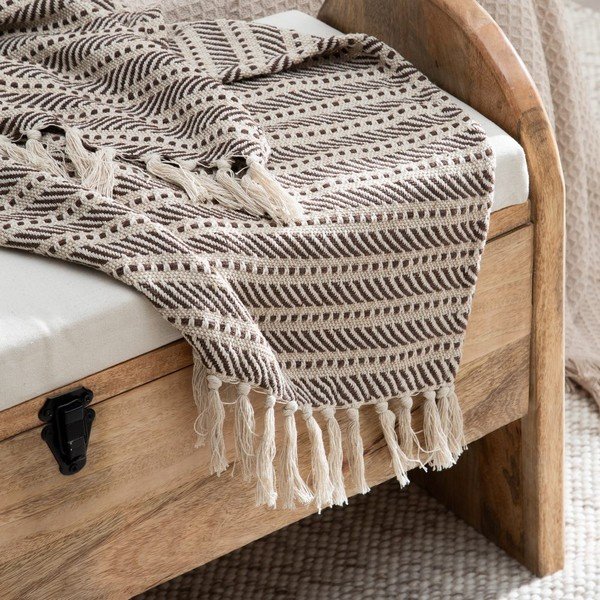 Rjava/bež odeja iz mešanice recikliranih vlaken 125x150 cm – Ixia-image-1