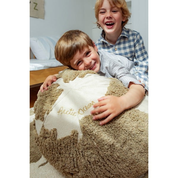 Zeleno-kremno bela otroška vreča za sedenje World Map – Lorena Canals-image-4