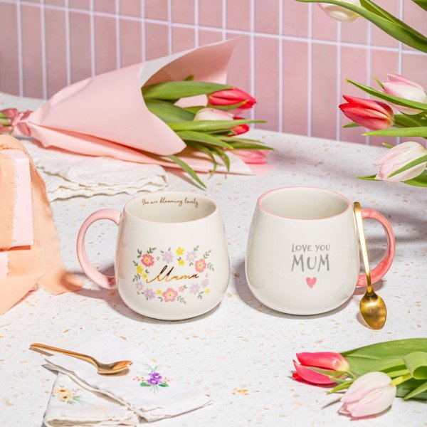 Svetlo rožnata porcelanasta skodelica 450 ml Mama You Are Blooming – Sass & Belle-image-1