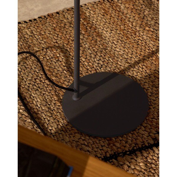 Črna stoječa svetilka (višina 147 cm) Manie – Kave Home-image-3