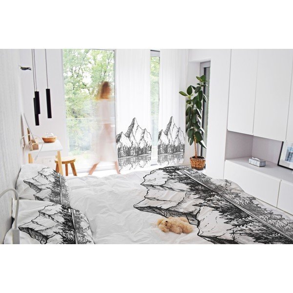 Črno-bela zavesa iz bombažnega satena 110x250 cm Cabin in the Mountain – Butter Kings-image-1