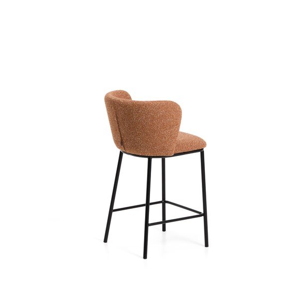 Oblazinjen barski stol v barvi terakote (višina sedeža 65 cm) Ciselia – Kave Home-image-4