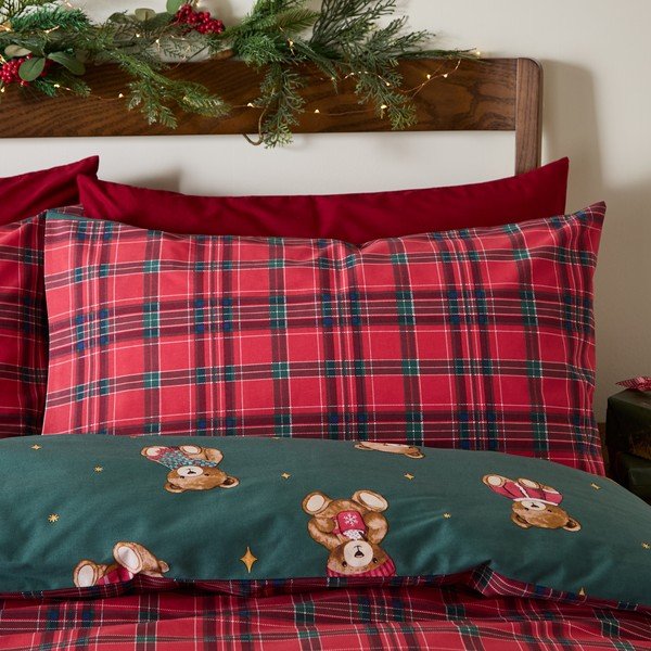 Rdeča/temno zelena enojna posteljnina 150x120 cm Christmas Tartan Teddy Bear – Catherine Lansfield-image-3