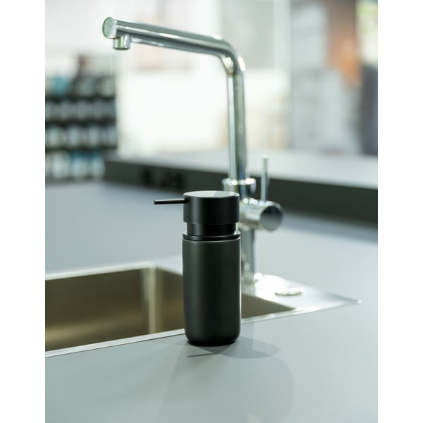 Črn keramični dozirnik za milo Wenko Black Outdoor Kitchen Silo-image-1