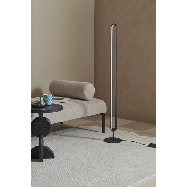 Mat črna kovinska LED zatemnitvena stoječa svetilka (višina 130 cm) Loop – Ellos Home-image-2