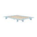 Svetlo modra zakonska postelja iz masivnega bora z letvenim dnom 180x200 cm Japan – Karup Design