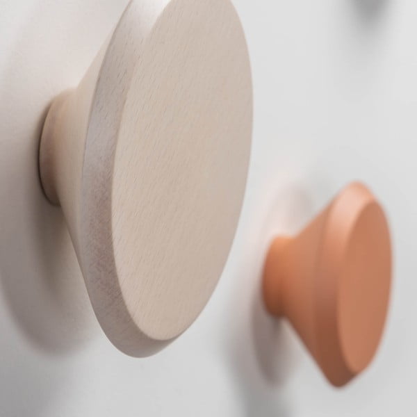 Komplet 3 barvnih stenskih obešalnikov Kave Home Nadua-image-2