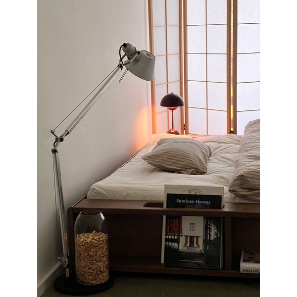 Rjava zakonska postelja iz borovega lesa z letvenim dnom 180x200 cm Ziggy - Karup Design-image-4