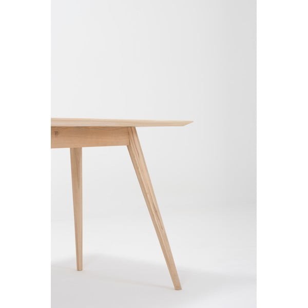 Jedilna miza iz masivnega hrasta 80x80 cm Stafa – Gazzda-image-2