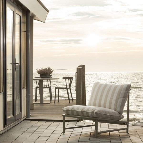 Bež kovinski/oblazinjen vrtni fotelj Elvo – WOOOD-image-1