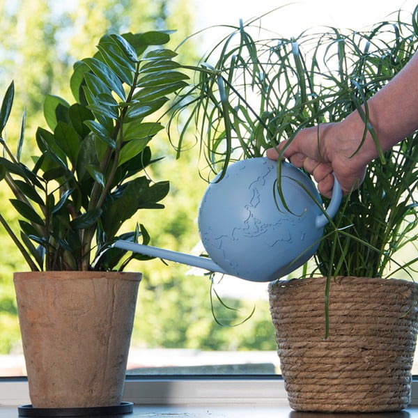 Moder zalivalnik Esschert Design Globus, 1,5 l-image-1