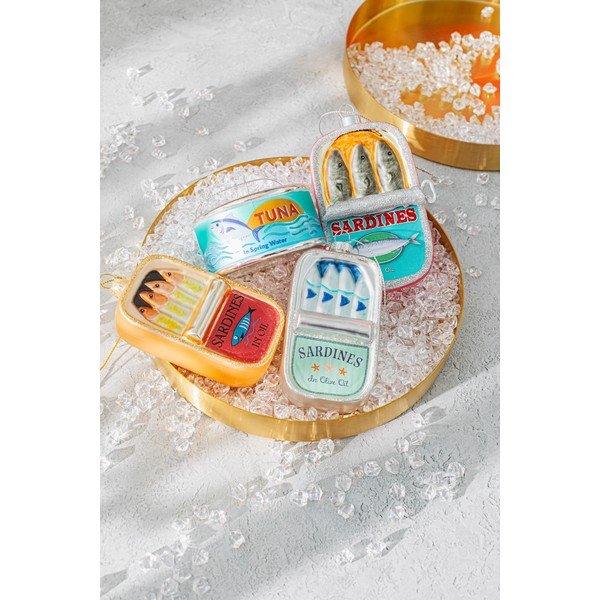 Steklen okrasek za jelko 7 cm Can of Sardines – Sass & Belle-image-1