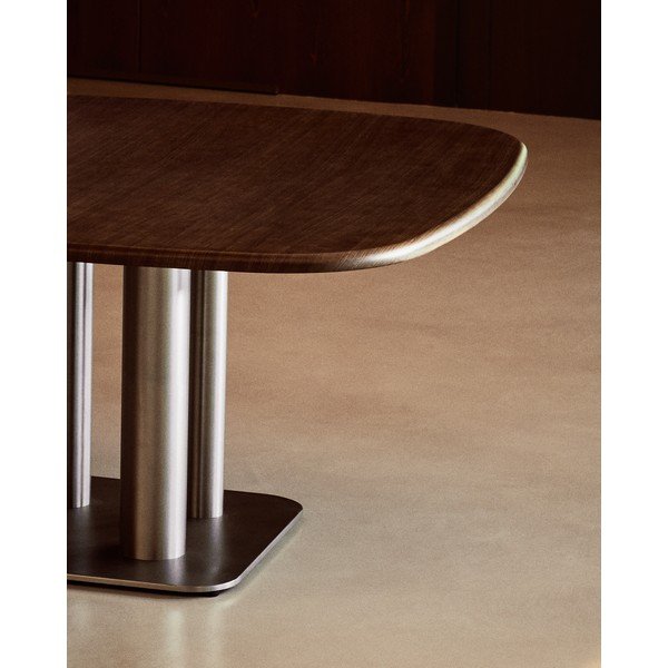 Jedilna miza v orehovem dekorju 150x150 cm Melvar – Kave Home-image-3
