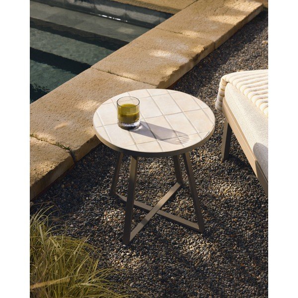 Okrogla vrtna mizica s keramično ploščo ø 45 cm Tella – Kave Home-image-1