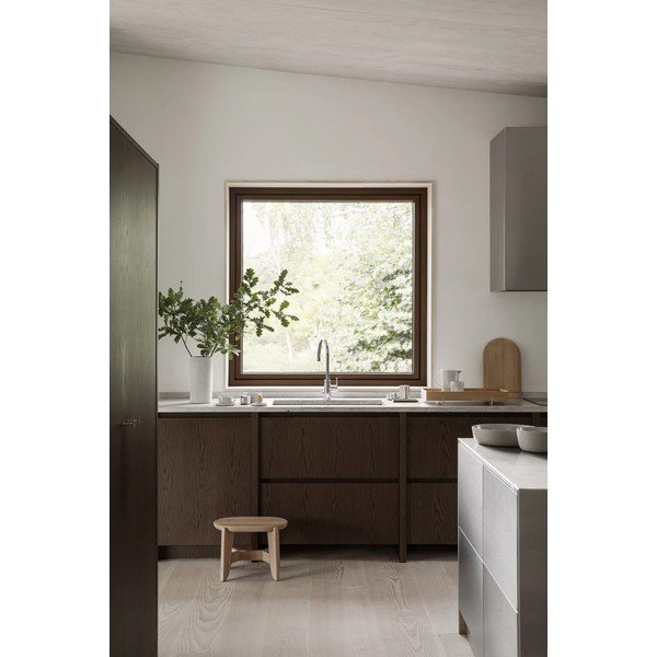 Stolček iz masivnega hrasta v naravni barvi Eli – Blomus-image-3