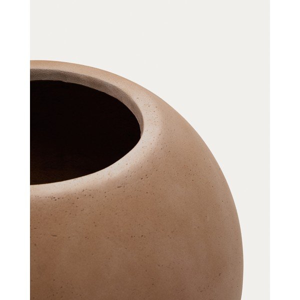 Betonski okrasni cvetlični lonec ø 66 cm Solna – Kave Home-image-3