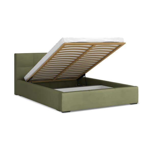 Zelena žametna oblazinjena zakonska postelja s prostorom za shranjevanje z letvenim dnom 140x200 cm Hiko – Makamii-image-1
