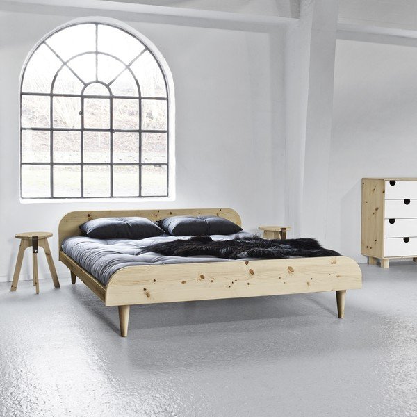 Dvoposteljna postelja iz borovega lesa z ležiščem Karup Design Twist Double Latex Natural Clear/Black, 160 x 200 cm-image-1