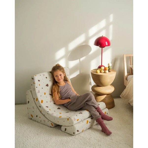 Bel otroški fotelj iz tkanine bouclé in šenilje Terrazzo Moon – Wigiwama-image-2