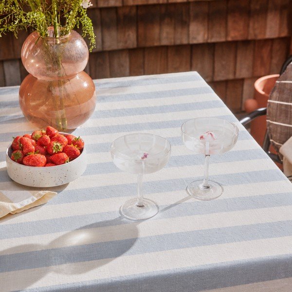 Namizni prt iz organskega bombaža 140x200 cm Striped – OYOY Living Design-image-1