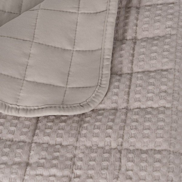 Bež prešito pregrinjalo 240x260 cm – Ixia-image-1