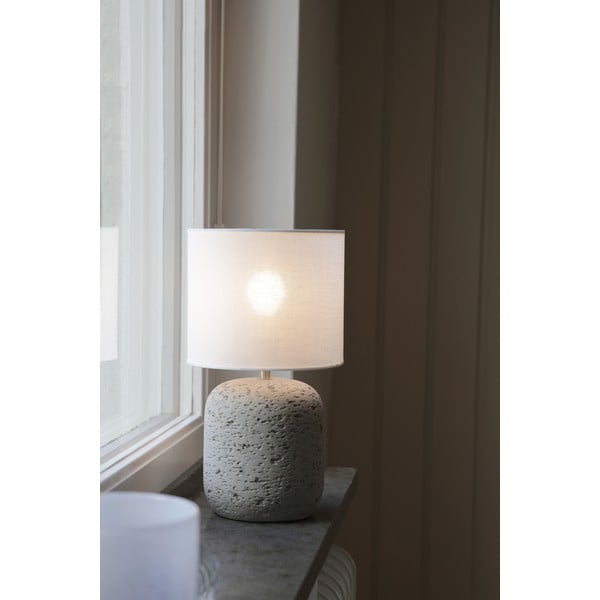 Siva namizna svetilka s tekstilnim senčilom (višina 33 cm) Montagna – Markslöjd-image-1