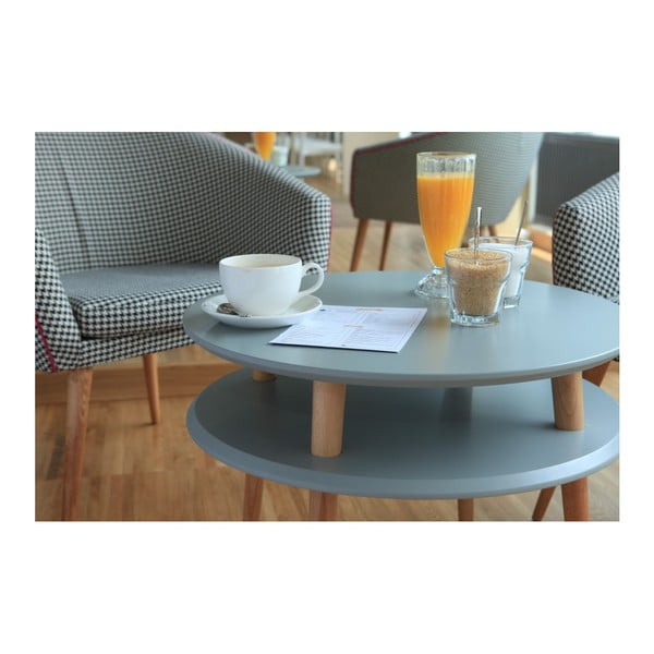 Svetlo siva kavna mizica z naravnimi nogami Ragaba UFO, Ø 70 cm-image-2