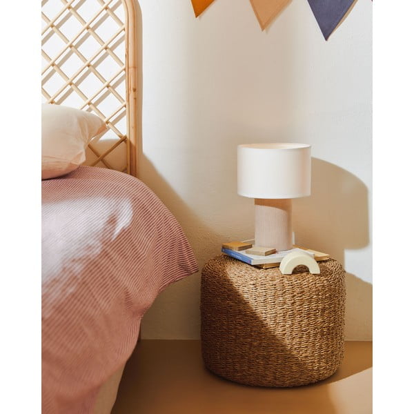 Bela/bež namizna svetilka s tekstilnim senčilom (višina 29 cm) Bianella – Kave Home-image-1