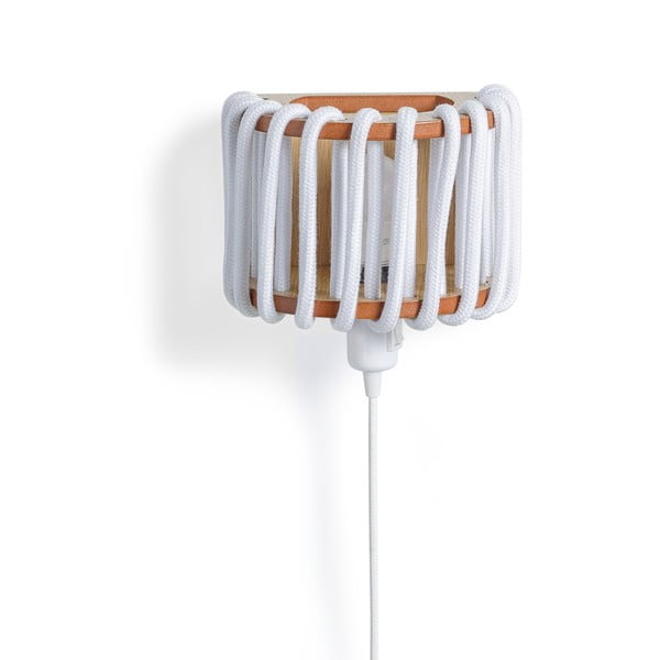Bela stenska svetilka z leseno strukturo EMKO Macaron, dolžina 20 cm-image-1