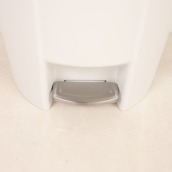 Bel plastičen koš za smeti s pedalom 50 l – Addis-image-2