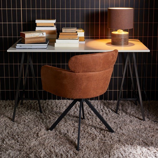 Oblazinjen jedilni stol z nasloni za roke v konjak rjavi barvi Fenne – WOOOD-image-1