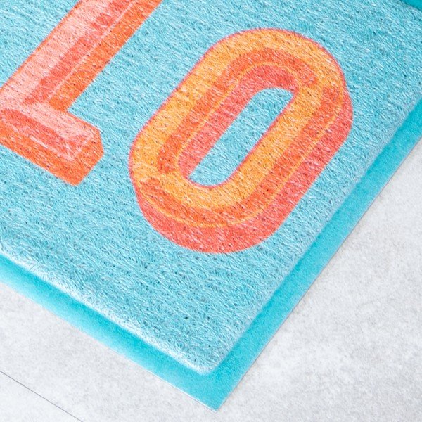 Predpražnik iz reciklirane plastike 40x70 cm Blue Hello – Artsy Doormats-image-2
