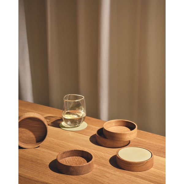 Dekorativna lesena škatla za shranjevanje v naravni barvi ø 11x3 cm Circle S – LIND DNA-image-1